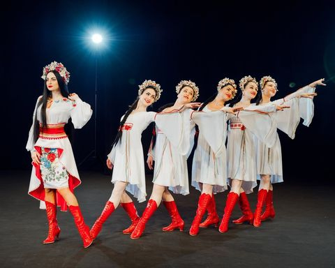 Ко дню освобождения Гродно в ТРК TRINITI пройдет вокально-хореографическая шоу-программа музыкального театра 