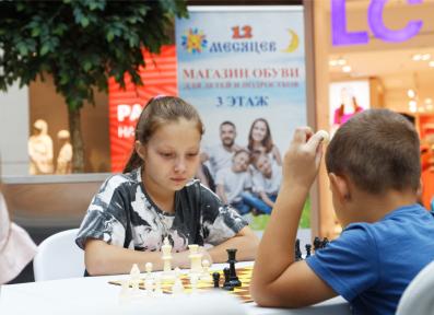 Черная пешка в TRINITI