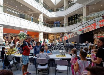 Черная пешка в TRINITI