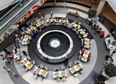 Черная пешка в TRINITI