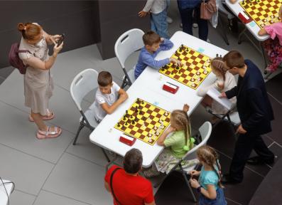 Черная пешка в TRINITI