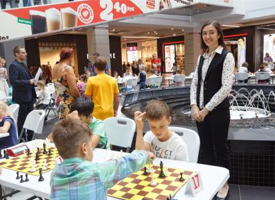 Черная пешка в TRINITI