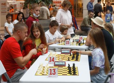 Черная пешка в TRINITI