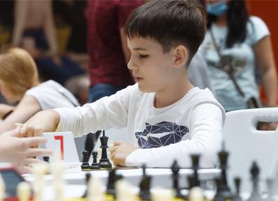 Черная пешка в TRINITI