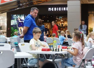 Черная пешка в TRINITI