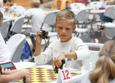 Черная пешка в TRINITI