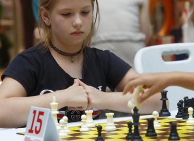 Черная пешка в TRINITI