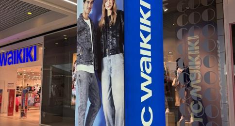 FREESTANDING COLUMN #1